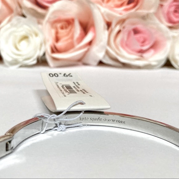 NWT Kate Spade “Ready Set Bow” Bracelet Silver tone - Picture 4 of 8